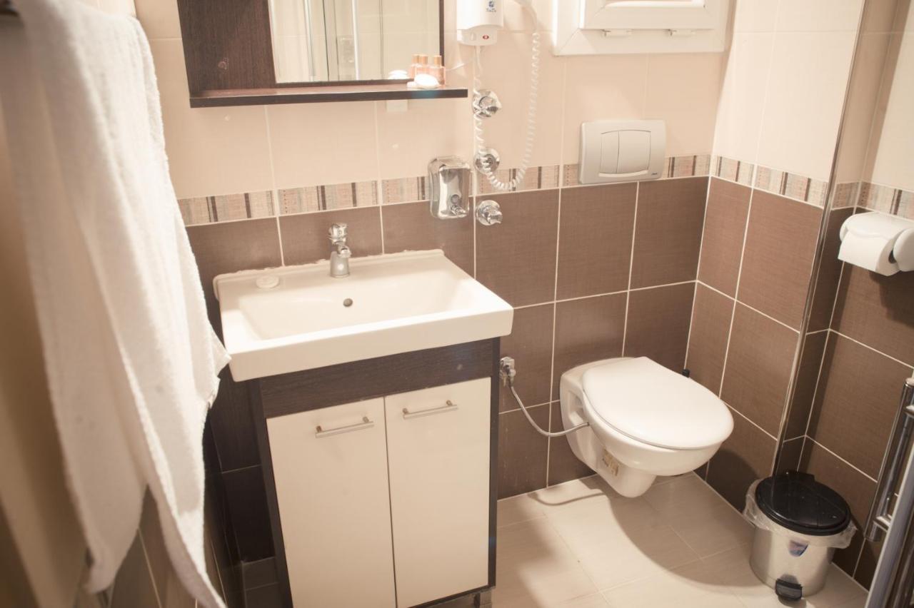 Yayla Hotel İzmir Szoba fotó